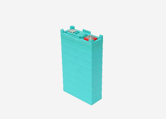 Buen precio células prismáticas Lifepo4 de 3.2V 100Ah para la Sistema Solar en línea