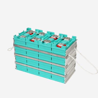 Buen precio 3.2V 60Ah 3000 completa un ciclo LiFePO4 Li Ion Battery With PP Shell en línea