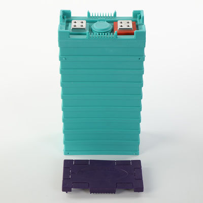 Buen precio Célula de batería del litio 3.2V 100Ah lifepo4 12V 24V 48V para el almacenamiento solar en línea